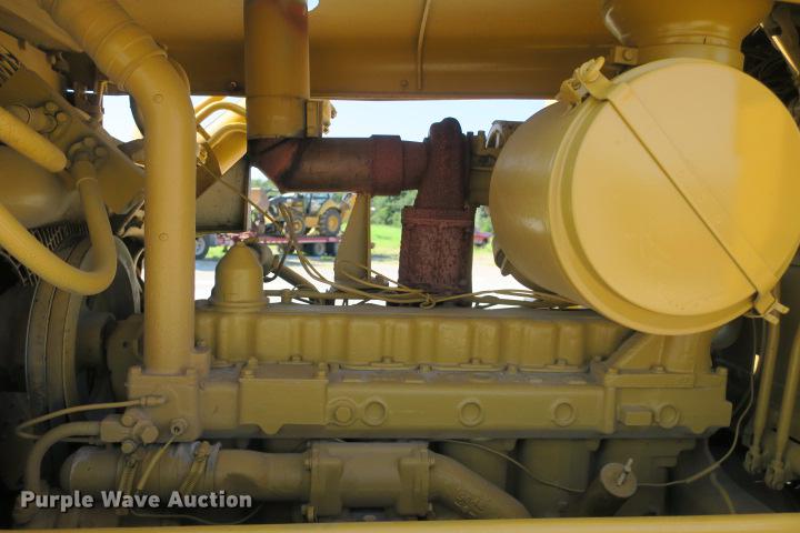 image for item DE3816 1970 Caterpillar D7F dozer