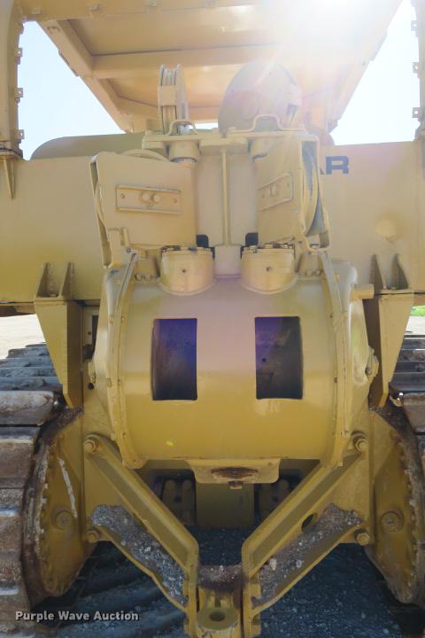 image for item DE3816 1970 Caterpillar D7F dozer