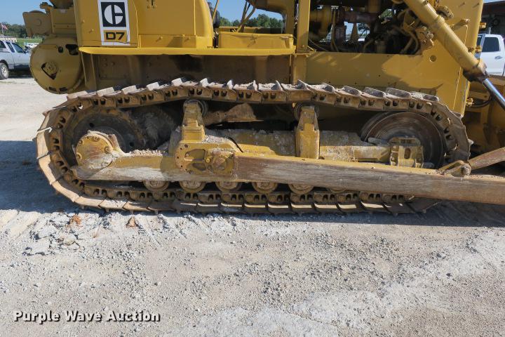 image for item DE3816 1970 Caterpillar D7F dozer