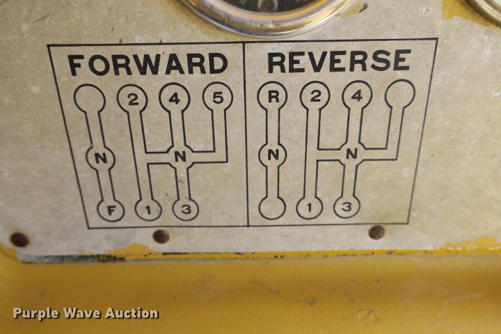 image for item DE3816 1970 Caterpillar D7F dozer