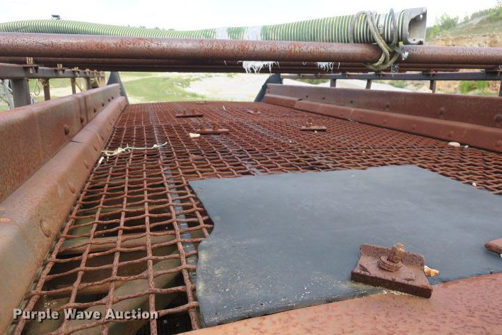 image for item DE3817 GreyStone wash plant