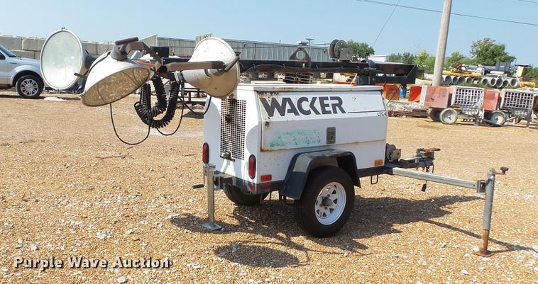 image for item DE4851 2004 Wacker LTC4L light plant