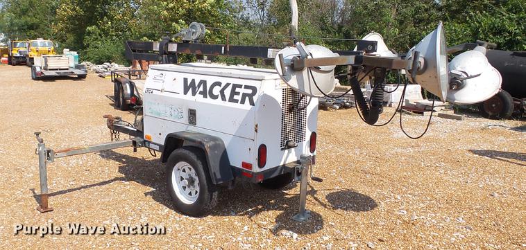 image for item DE4851 2004 Wacker LTC4L light plant