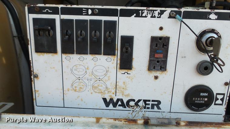 image for item DE4851 2004 Wacker LTC4L light plant