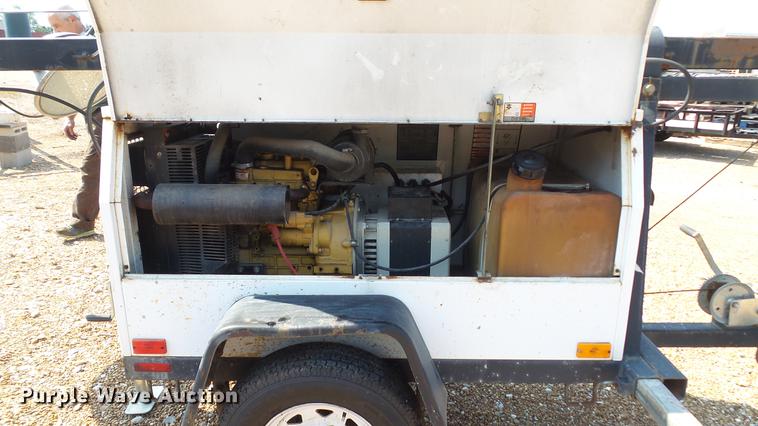 image for item DE4851 2004 Wacker LTC4L light plant