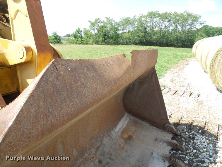 image for item DE5103 Komatsu D66S-1 track loader