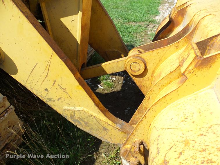 image for item DE5103 Komatsu D66S-1 track loader