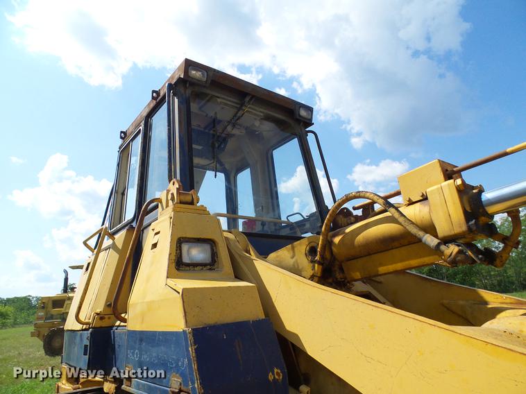 image for item DE5103 Komatsu D66S-1 track loader