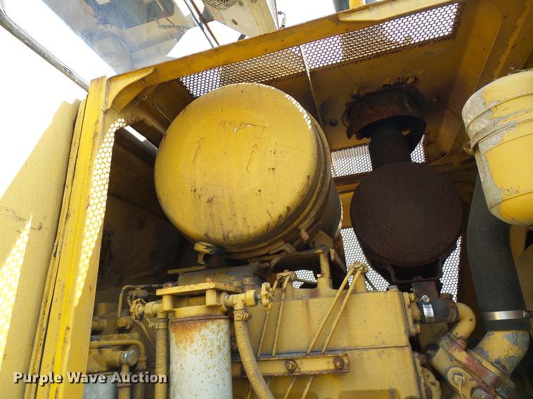 image for item DE5103 Komatsu D66S-1 track loader