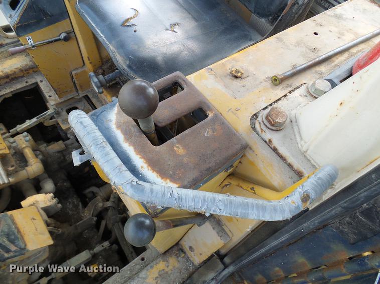 image for item DE5103 Komatsu D66S-1 track loader