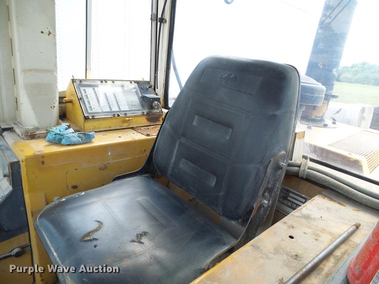 image for item DE5103 Komatsu D66S-1 track loader