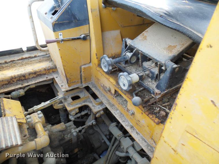 image for item DE5103 Komatsu D66S-1 track loader