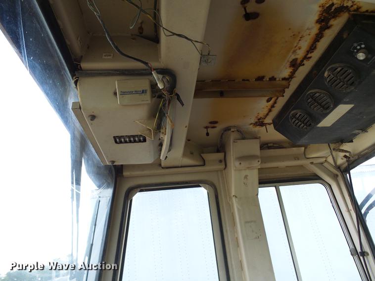 image for item DE5103 Komatsu D66S-1 track loader