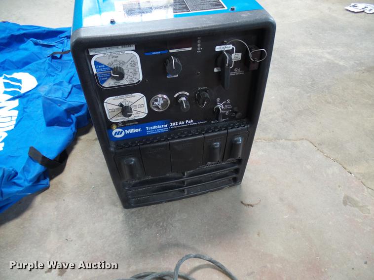 image for item DE5212 2017 Miller Trailblazer 302 Air Pak welder/generator with air compressor