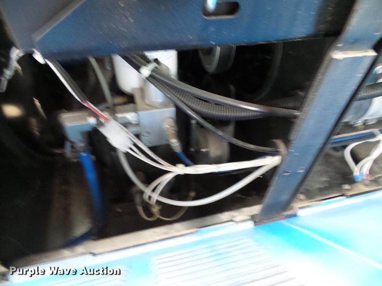 image for item DE5212 2017 Miller Trailblazer 302 Air Pak welder/generator with air compressor