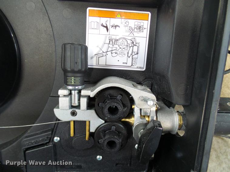 image for item DE5213 2017 Miller Xtreme 12VS suitcase mig welder