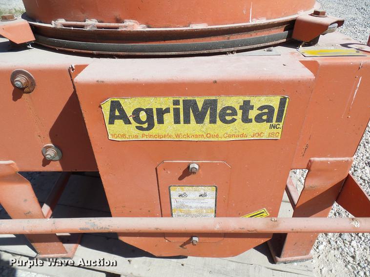 image for item DE5221 2000 Agri Metal 20869LS straw blower