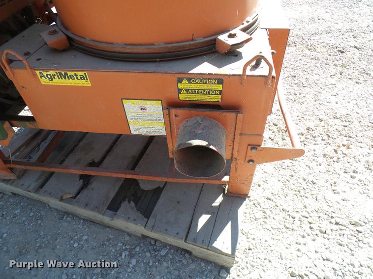 image for item DE5221 2000 Agri Metal 20869LS straw blower