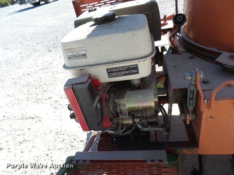 image for item DE5221 2000 Agri Metal 20869LS straw blower