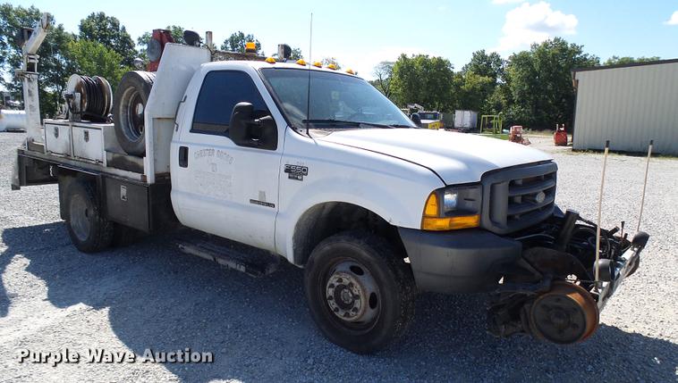 image for item DE5222 2001 Ford F550 Super Duty service truck with crane