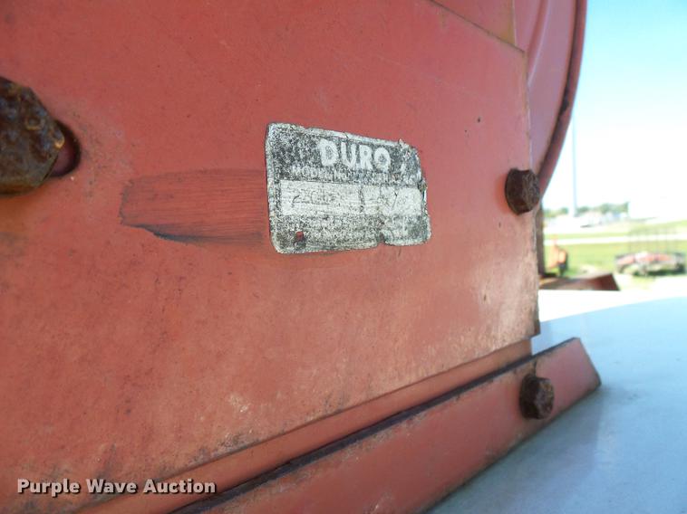 image for item DE5222 2001 Ford F550 Super Duty service truck with crane