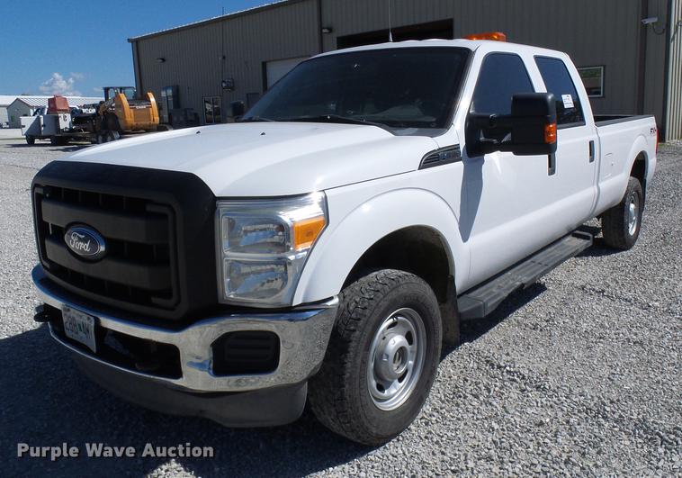 image for item DE5223 2011 Ford F350 Super Duty Crew Cab pickup truck