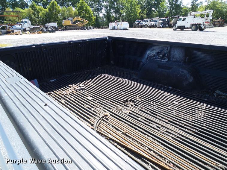 image for item DE5223 2011 Ford F350 Super Duty Crew Cab pickup truck