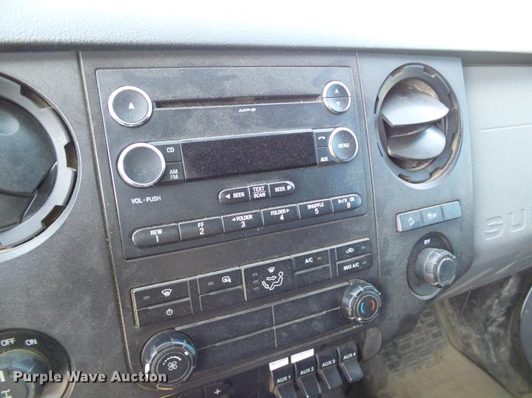 image for item DE5223 2011 Ford F350 Super Duty Crew Cab pickup truck