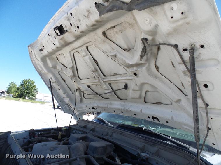 image for item DE5223 2011 Ford F350 Super Duty Crew Cab pickup truck