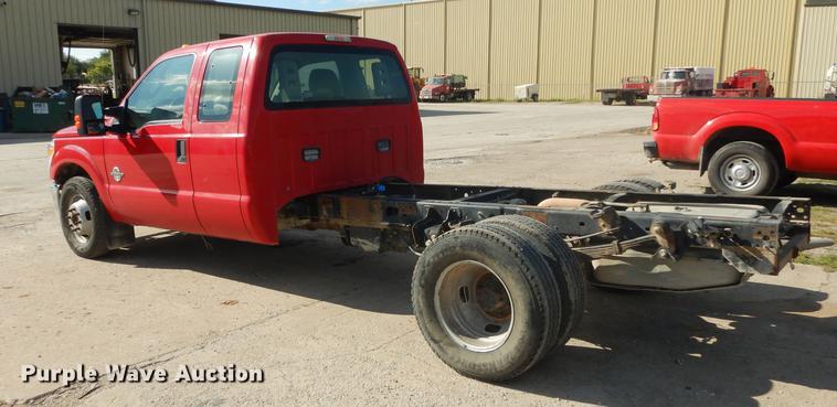 image for item DF1759 2013 Ford F350 Super Duty XL Super Cab pickup truck