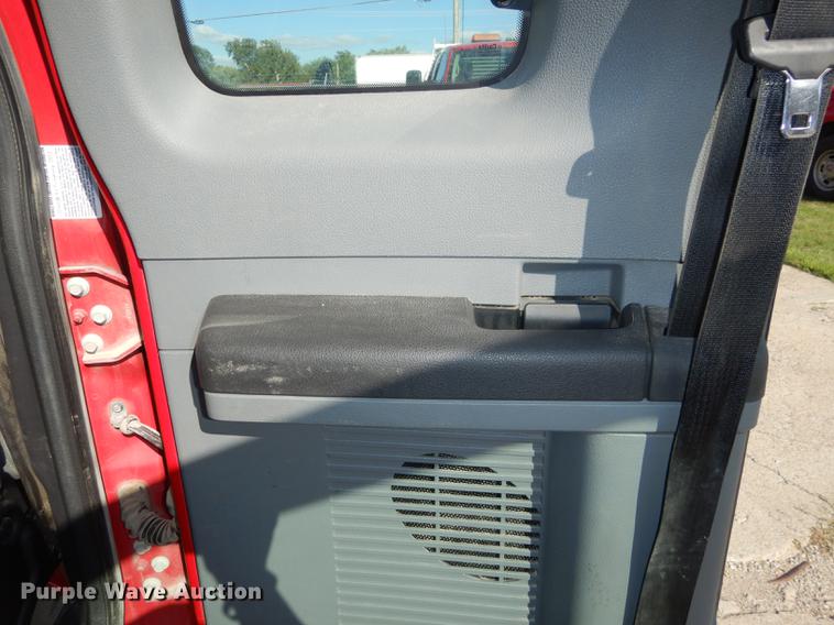 image for item DF1759 2013 Ford F350 Super Duty XL Super Cab pickup truck