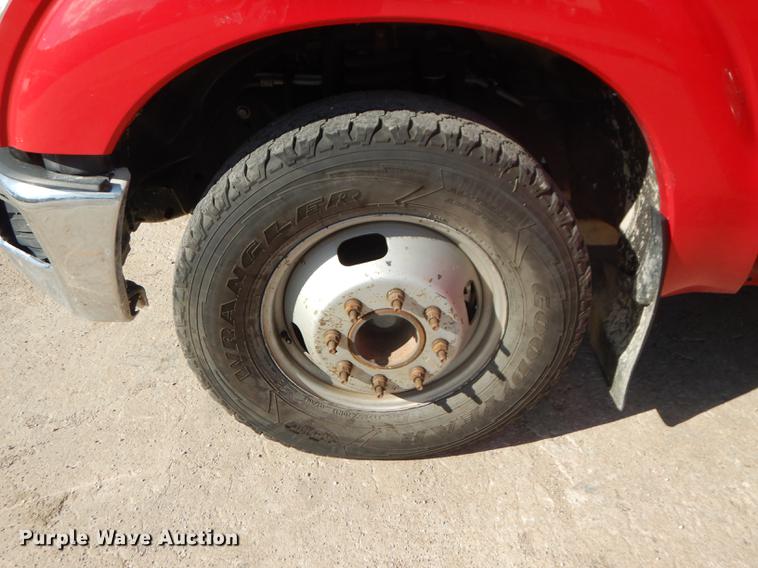 image for item DF1759 2013 Ford F350 Super Duty XL Super Cab pickup truck