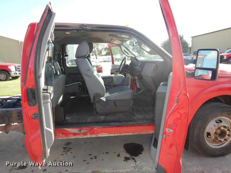 image for item DF1759 2013 Ford F350 Super Duty XL Super Cab pickup truck