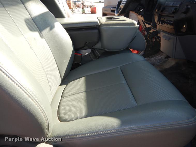 image for item DF1759 2013 Ford F350 Super Duty XL Super Cab pickup truck