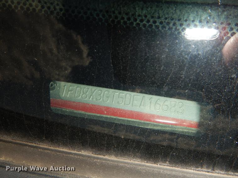 image for item DF1759 2013 Ford F350 Super Duty XL Super Cab pickup truck