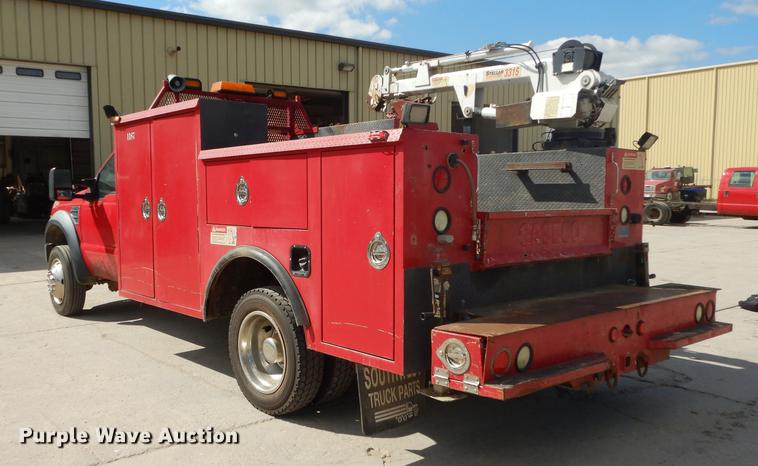 image for item DF1760 2008 Ford F550 Super Duty XL service truck with crane