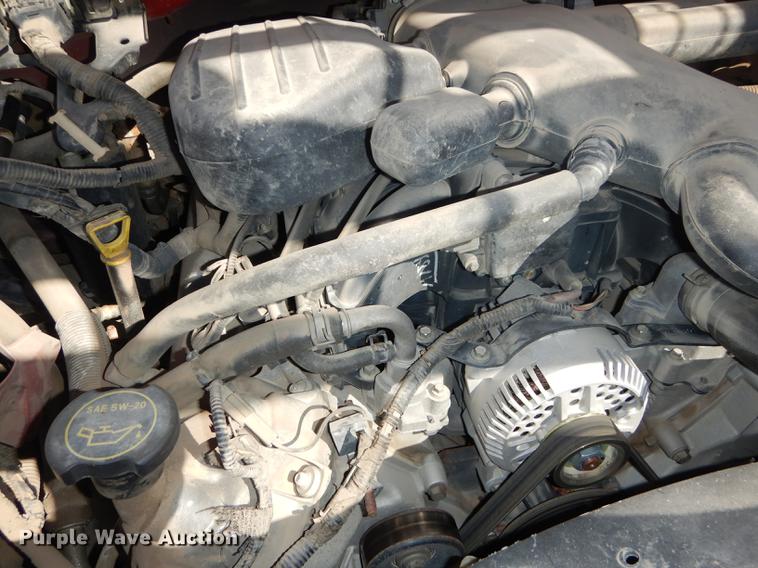 image for item DF1760 2008 Ford F550 Super Duty XL service truck with crane