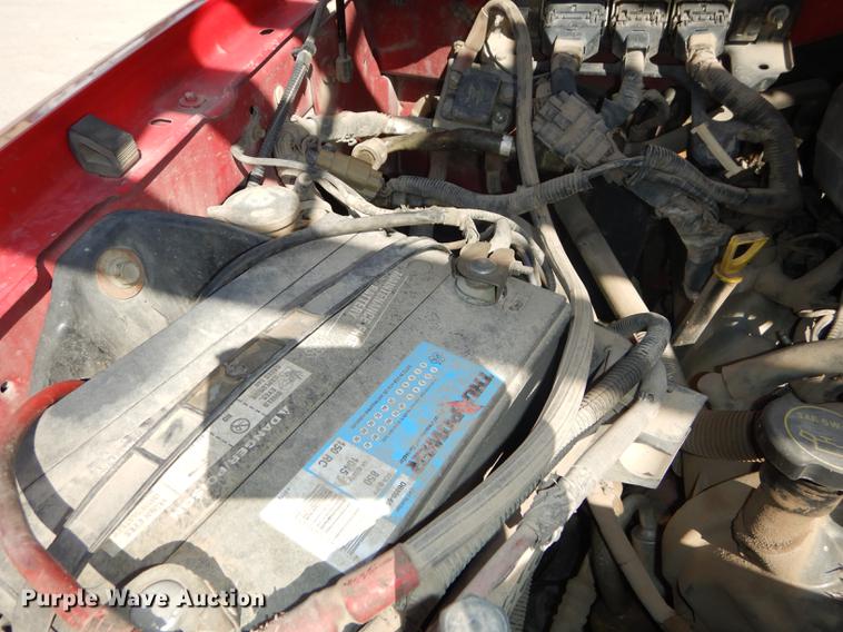 image for item DF1760 2008 Ford F550 Super Duty XL service truck with crane