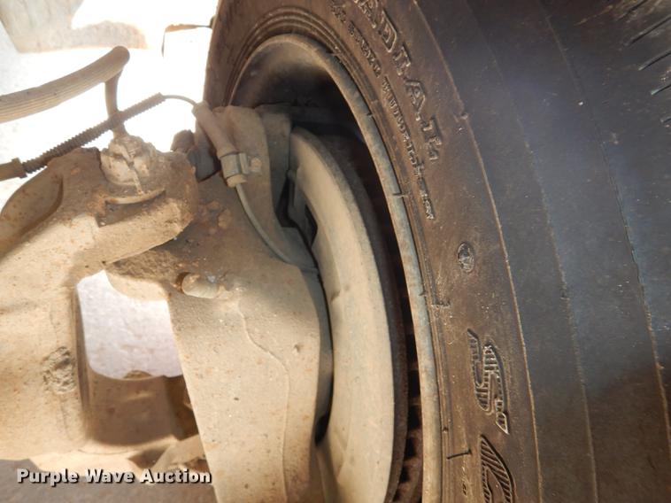 image for item DF1760 2008 Ford F550 Super Duty XL service truck with crane