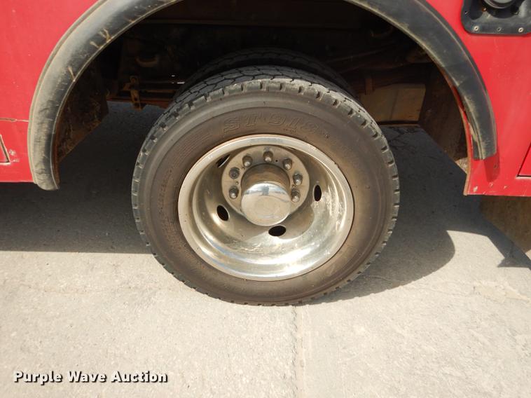 image for item DF1760 2008 Ford F550 Super Duty XL service truck with crane