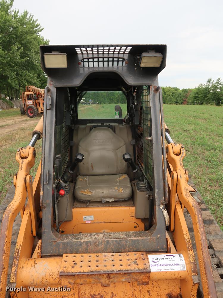 image for item DF2318 2006 Case 450CT skid steer