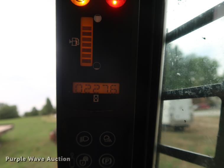 image for item DF2318 2006 Case 450CT skid steer