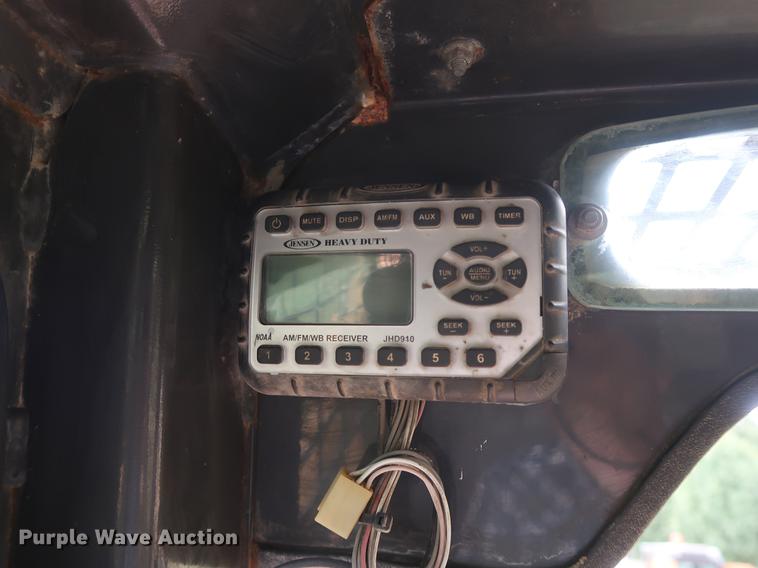 image for item DF2318 2006 Case 450CT skid steer