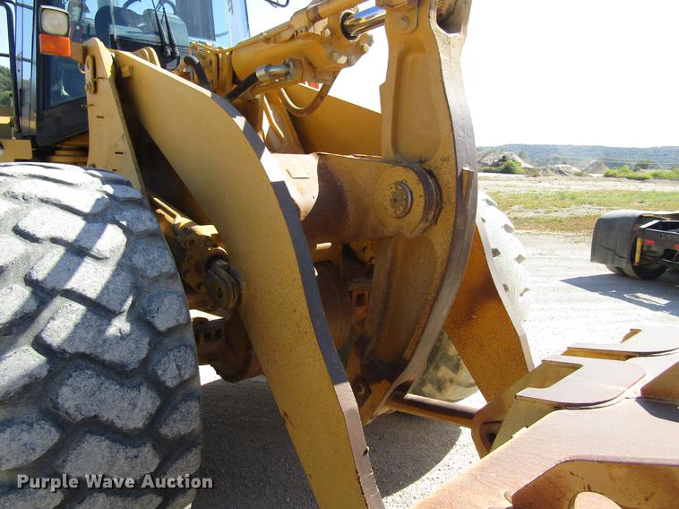 image for item DF3857 1999 Caterpillar 966G wheel loader
