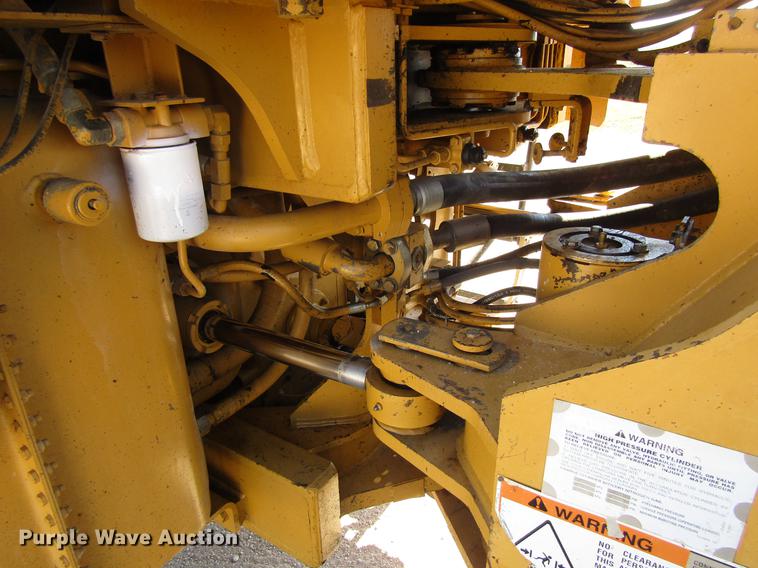 image for item DF3857 1999 Caterpillar 966G wheel loader