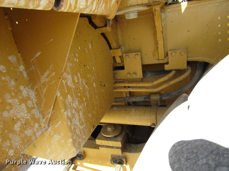 image for item DF3857 1999 Caterpillar 966G wheel loader