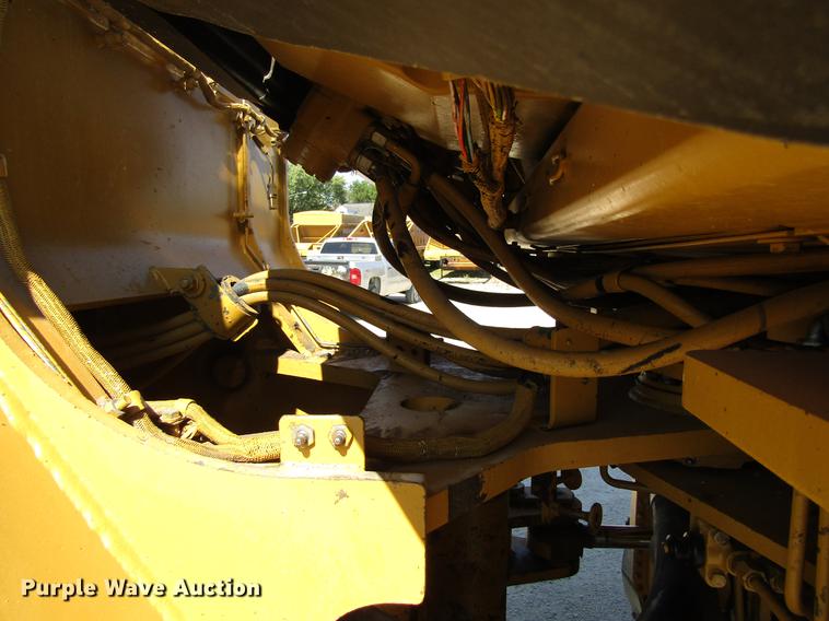 image for item DF3857 1999 Caterpillar 966G wheel loader