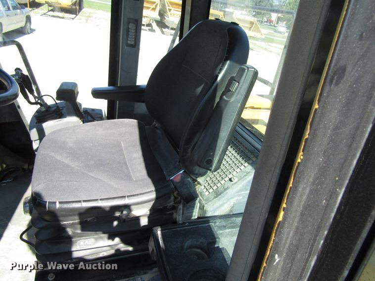 image for item DF3857 1999 Caterpillar 966G wheel loader