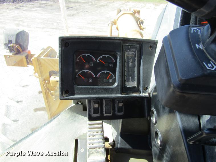 image for item DF3857 1999 Caterpillar 966G wheel loader