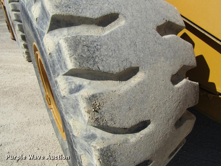 image for item DF3857 1999 Caterpillar 966G wheel loader